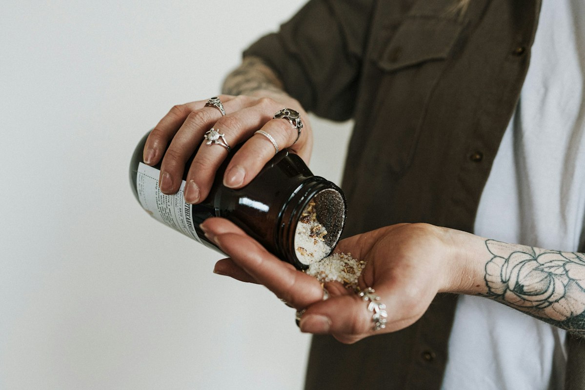Men's health supplement ingredients and wellness support