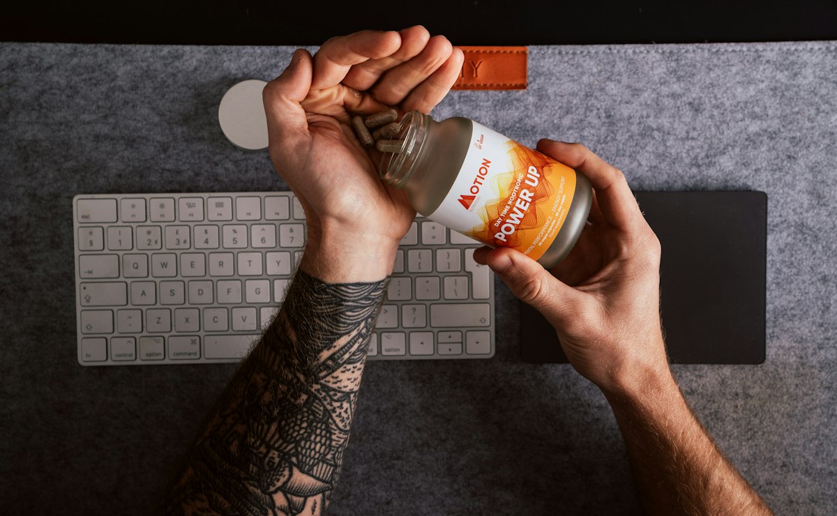 Herbal strength and vitality supplements